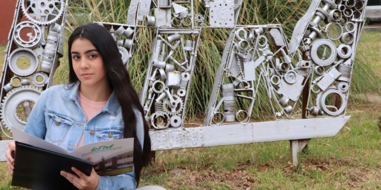 Brinda UTM sistema mixto en tres carreras