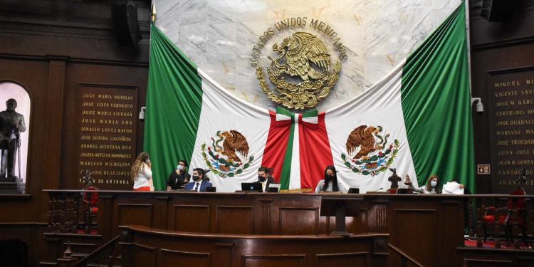 Congreso a favor de reforma constitucional en materia de nacionalidad