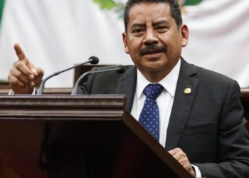 Garantizar atención y abasto de medicamentos a pacientes con cáncer demanda Ángel Custodio