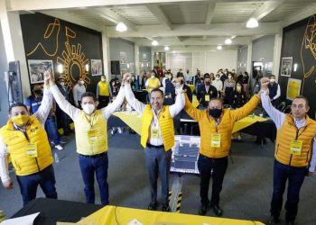 PRD Michoacán toma protesta a Carlos Herrera Tello como su candidato a la gubernatura