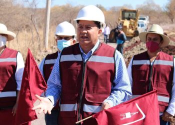 Inicia construcción de tramo carretero Buenos Aires-Cahulote; obra gestionada por Feliciano Flores