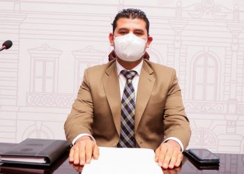 Logra Octavio Ocampo prohibir castigo corporal a niños y niñas