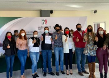 Histórica unidad de lideres de Partido y sectores en torno a Uriel Chávez Mendoza Mendoza