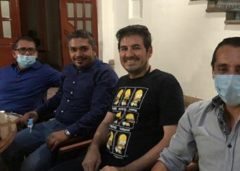 Profesionitas, empresarios y prestadores de Servicio de Apatzingan integran acuerdo en favor de la 4T