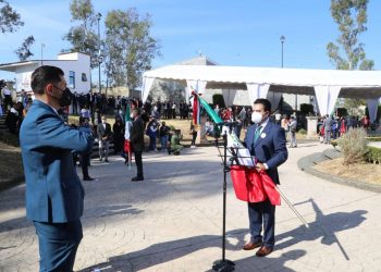 Encabeza Armando Hurtado conmemoración del Día de la Bandera