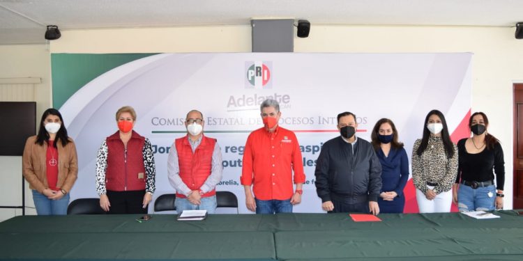 Remite PRI expedientes de aspirantes a diputaciones locales y presidencias municipales para dictaminación