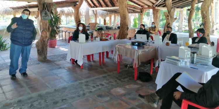 Implementa CECyTEM estrategias de acompañamiento en la enseñanza -aprendizaje del estudiantado