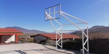 Benefician a estudiantes del CEMSaD 56 de San Lorenzo con cancha de usos múltiples