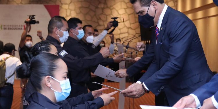 Construye Michoacán Policía profesional y con vocación de servicio: Silvano Aureoles