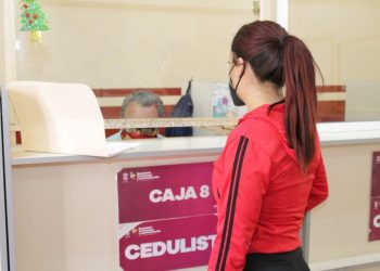 Entrega de engomados 2021, en Atención al Contribuyente de la Dirección de Recaudación