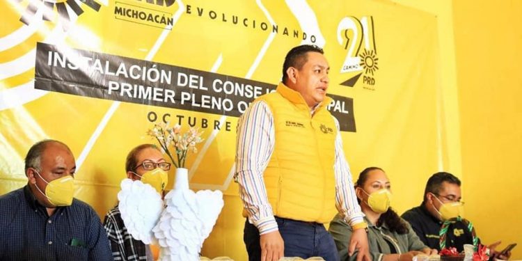 PRD Michoacán en movimiento y de puertas abiertas: Víctor Manríquez
