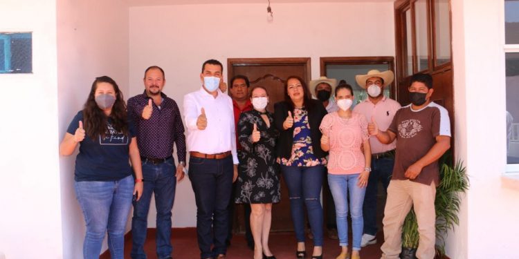Unidad y trabajo, vías para salir adelante, señala Juan Luis García en el Oriente michoacano