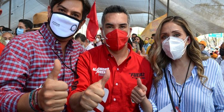 Celebra Lalo Orihuela unidad del Equipo por Michoacán