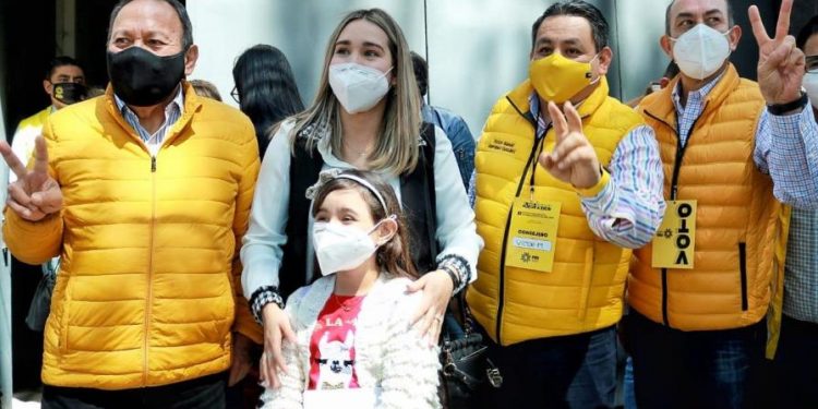 PRD, a la vanguardia  en la agenda de género: Víctor Manríquez