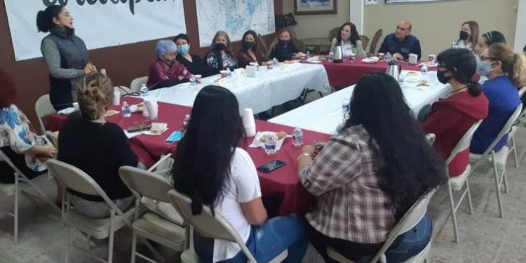 Mujeres, no sólo son el alma de la familia, también deben tener una agenda pública propia: Rafa Ortiz