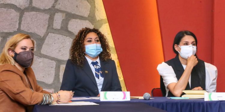 Aprueban programa especial de igualdad entre hombres y mujeres para el estado