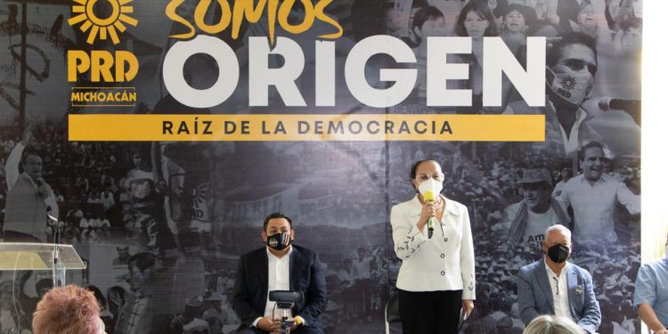 Seguimos de pie refrendando principios y valores que nos dieron origen: PRD Michoacán