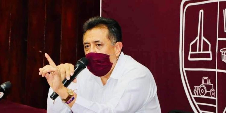 José Luis Cruz, solicita ausentarse de su cargo por 15 días