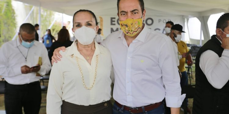 Arenga Julieta Gallardo a los perredistas: “¡saquemos la casta!”