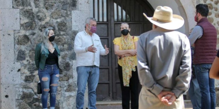 Alfredo Ramírez refuerza facultades de jefes de tenencia para atender a comunidades