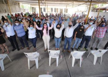 LC va con Carlos Herrera e Isabel Sánchez, afirma Laura Carmona