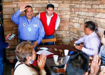 Bladimir González se compromete con emprendedores de Tarímbaro