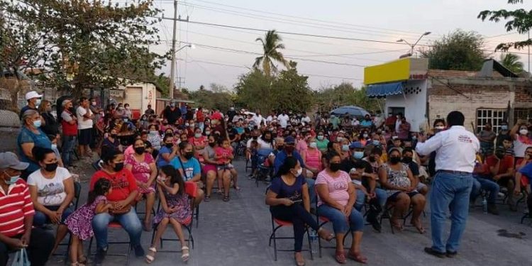 En colonias populares de Apatzingán arrasará Morena para darle seguimiento a la transformación del municipio; ciudadanía
