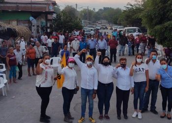 En Felipe Carrillo Puerto arropan a Mayra Calderón a la que prometen llevar a la alcaldía