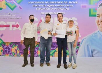 No habrá maestros de primera ni de segunda. Pago seguro y a tiempo, mi compromiso: Carlos Herrera