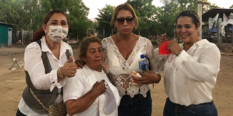 Mujeres del medio rural de Apatzingán convencidas del proyecto de Uriel Chávez