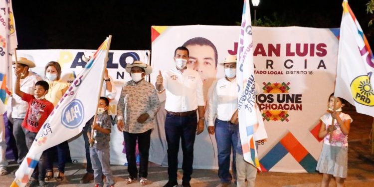 Con las mejores propuestas, ganaremos el distrito de Huetamo: Juan Luis García