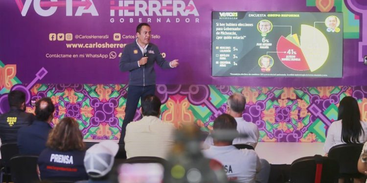 Caballo que alcanza gana, y Carlos Herrera ya encabeza preferencias