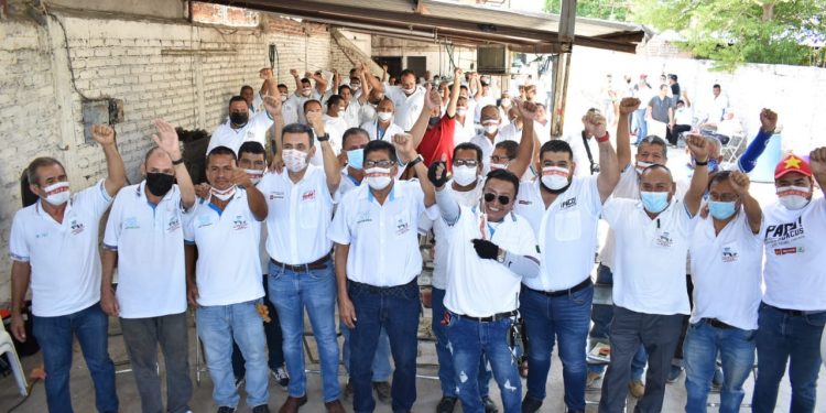 A México lo amenaza políticas regresivas, pero fracasaran: Paco Huacus.