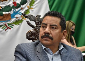 Bajos ingresos obligan a mexicanos a migrar: Ángel Custodio Virrueta