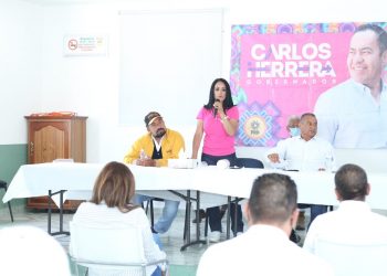 Van con Lucila Martínez los transportistas de la Ruta Gris