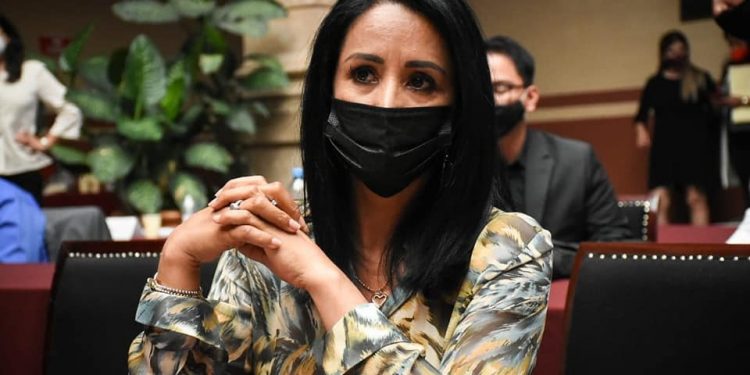 Exige Lucila Martínez cese a violencia contra Araceli Saucedo fomentada por Jesús Lucas