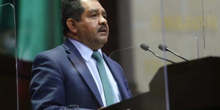 Lupillo Aguilera exige reducir excesiva importación de granos y demanda fortalecer al campo