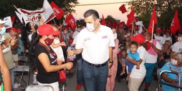 Miles de Apatzinguenses refrendan su apoyo y respaldo a Toño Cruz