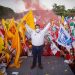 Acompañado de miles de tarimbarenses, cierra campaña Bladimir González