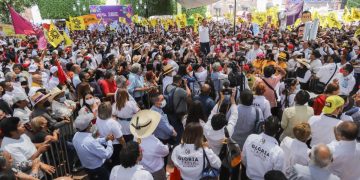 Arropan más de 10 mil zitacuarenses a Carlos Herrera