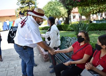Pide Paco Huacus voto masivo para la transformación.