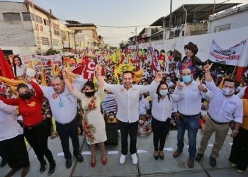 Se suman morenistas y de RSP de Lázaro Cárdenas con Carlos Herrera