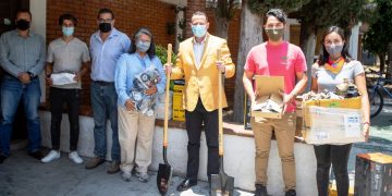 Ciudadanos entregan donativos a combatientes forestales