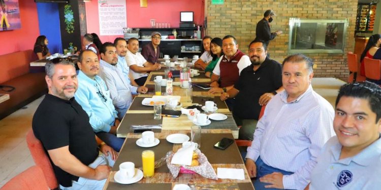 Organizaciones sindicales agremiadas al FESEMSS apoyan candidatura de Juan Carlos Barragán