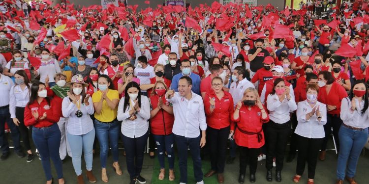 Mujeres, les voy a devolver lo que les arrebataron los marrones: Carlos Herrera