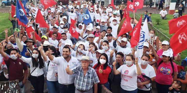 Educación y el campo, temas prioritarios para Michoacán: Flor de María Gallegos