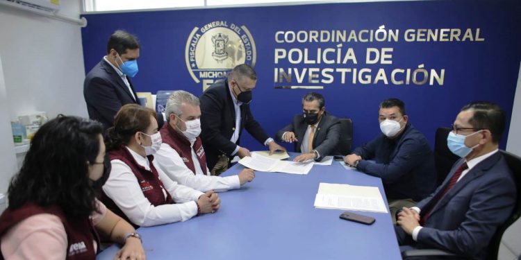 Bedolla denuncia a Silvano y le exige sacar las manos del proceso electoral