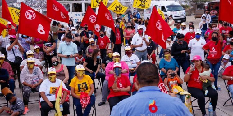 Por el Desarrollo Económico de Tarímbaro Va Bladimir González Gutiérrez