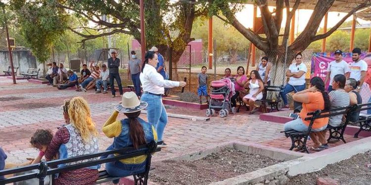 En Razo del Órgano confían en un gobierno transparente para Buenavista con Mayra Calderón