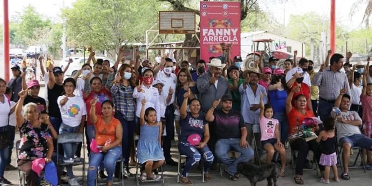 Convoca Fanny Arreola a live para escuchar propuestas